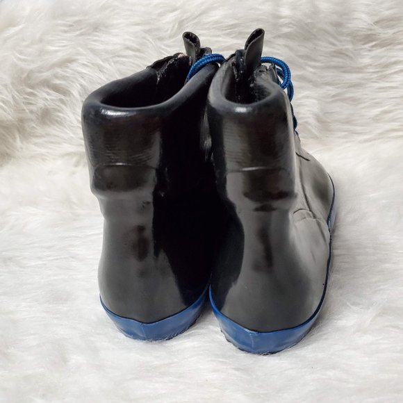 Vintage Women's Black Duck Boot Korea, 9 - Picture 3 of 6